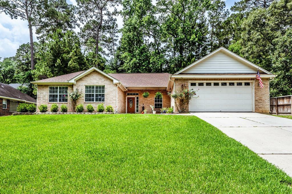 Property Photo: 717 Overbrook TX 77340