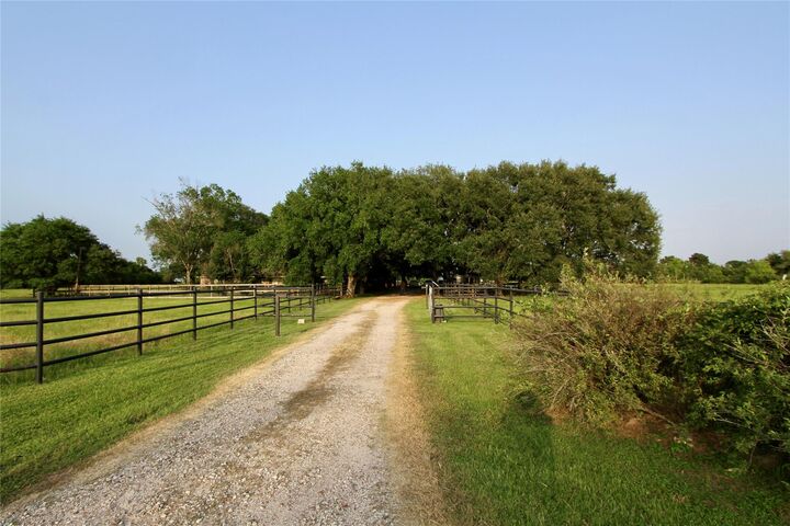 Property Photo:  20510 Kickapoo Road  TX 77484