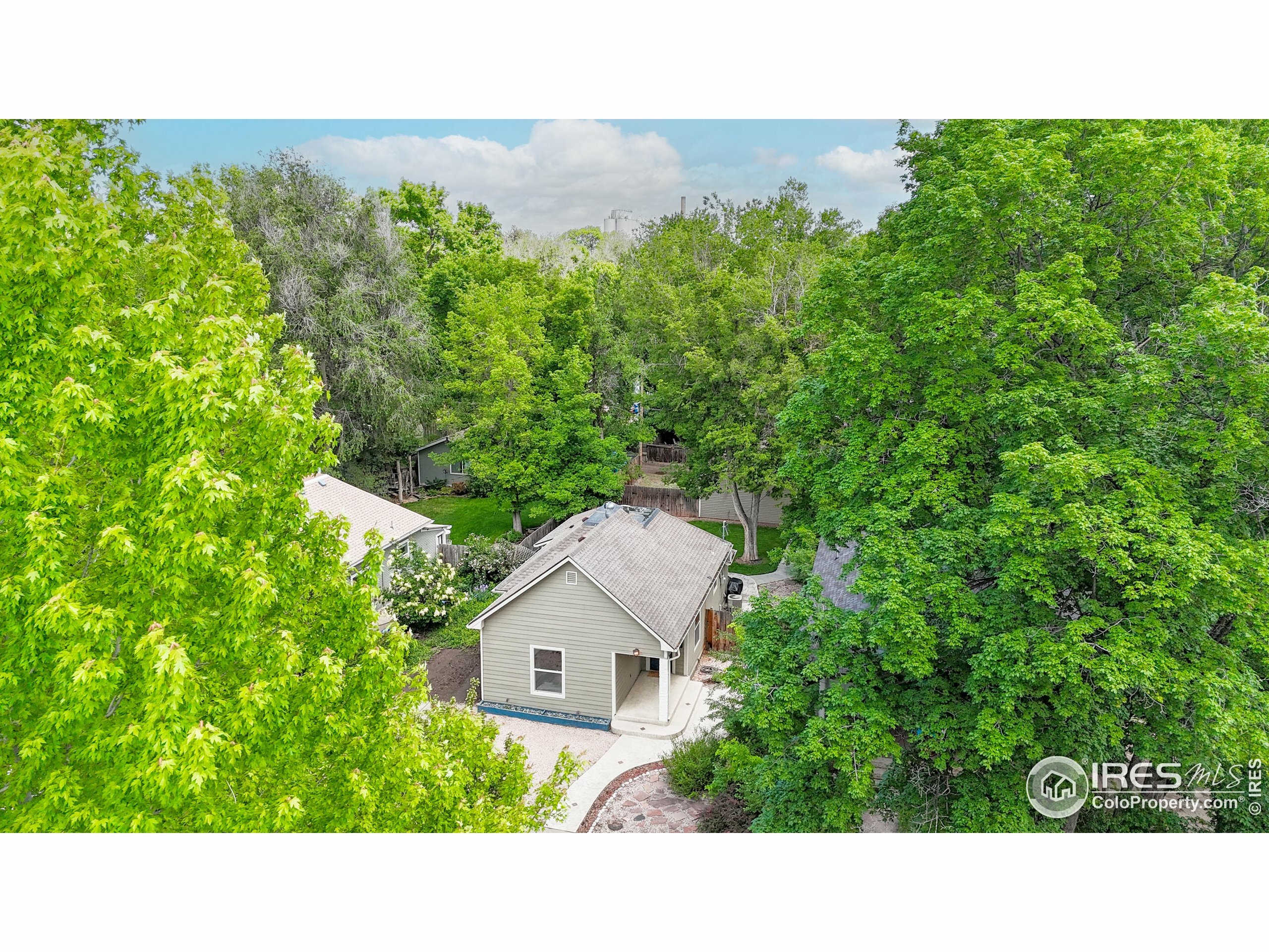 Property Photo: 904 N Jefferson Ave CO 80537