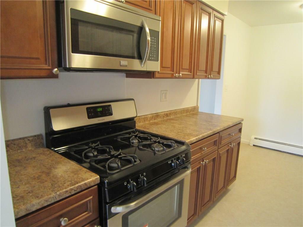 Property Photo:  6 Brevoort Drive 1B  NY 10970 