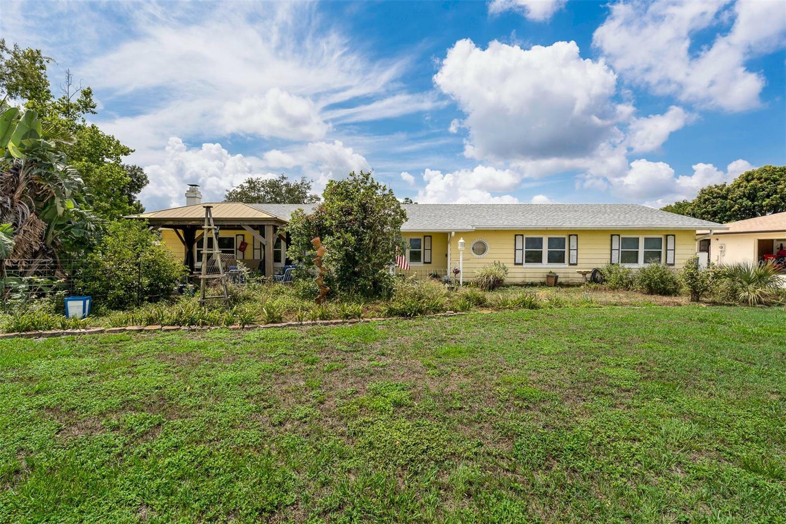 Property Photo: 101 Lakeshore Boulevard FL 34769
