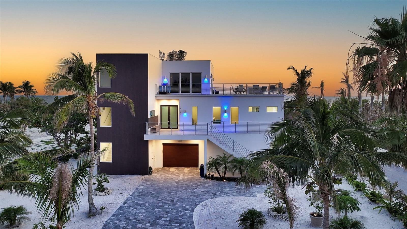 Property Photo: 6381 Gulf Of Mexico Drive FL 34228
