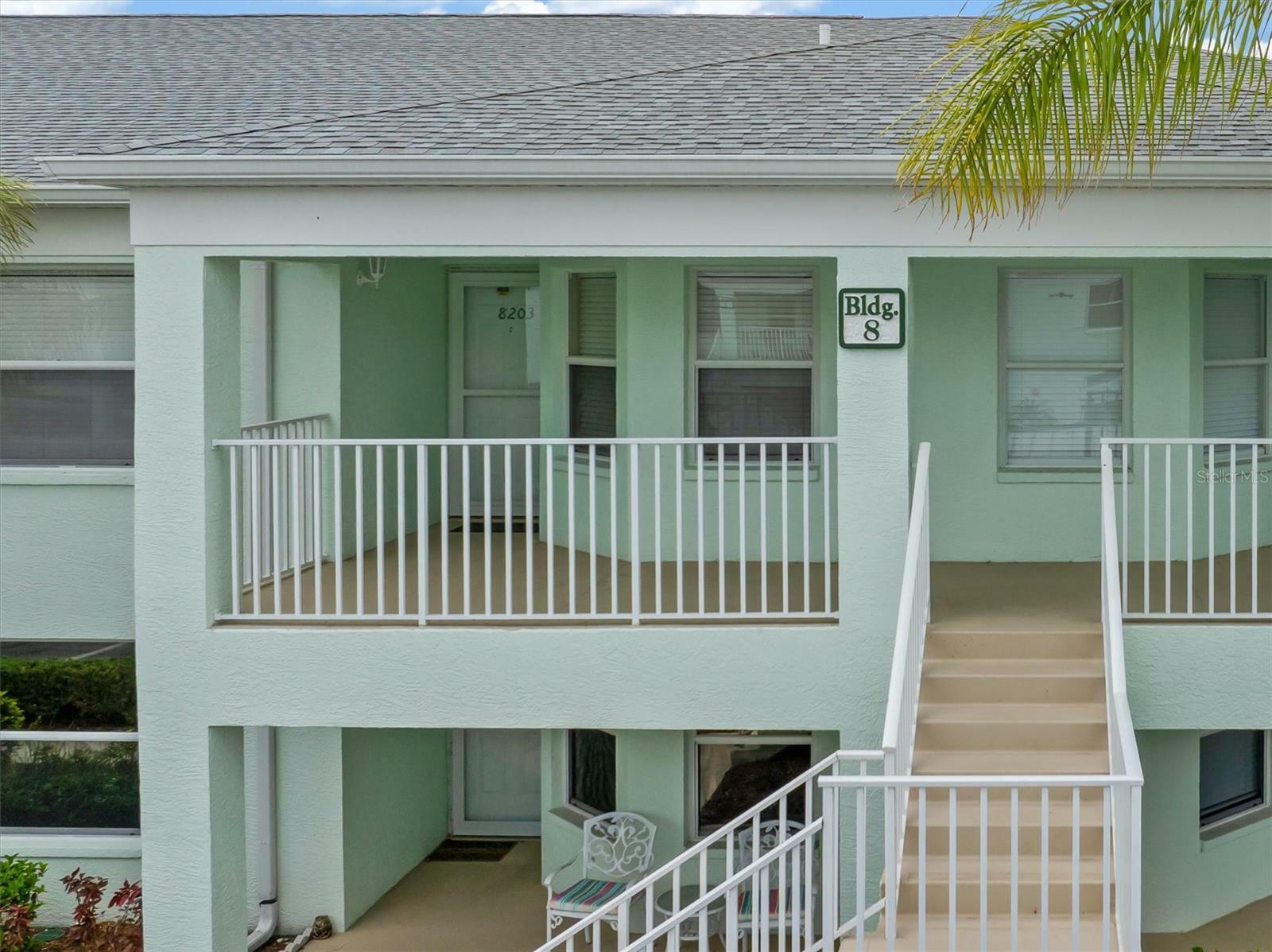 Property Photo: 5725 Greenwood Avenue 8203 FL 34287