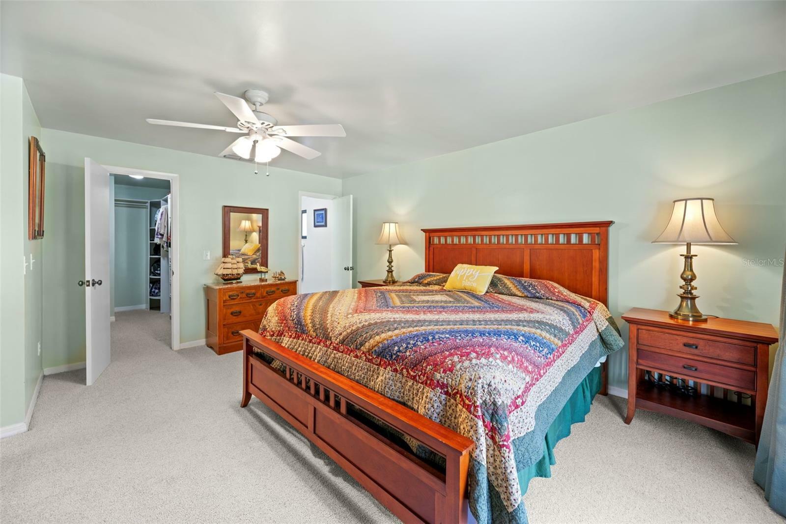 Property Photo: 1436 S Daytona Avenue FL 32136