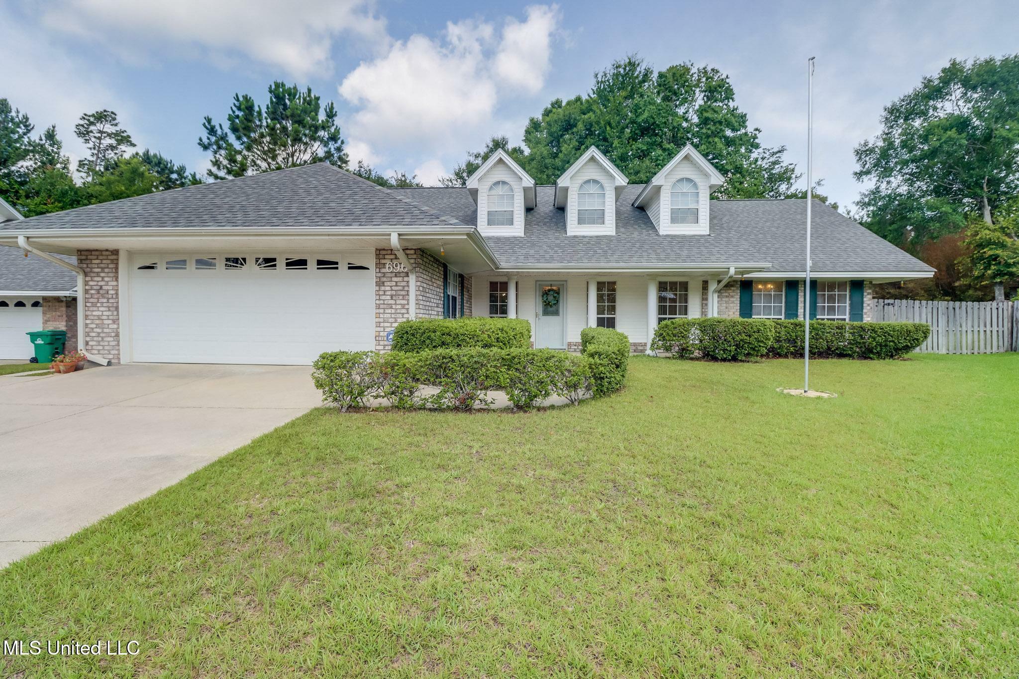 Property Photo: 696 Aukai Place MS 39525