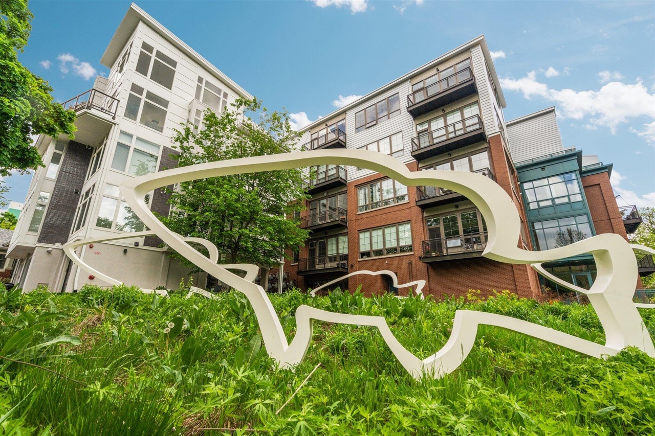 Property Photo: 410 N First St 207 MI 48103