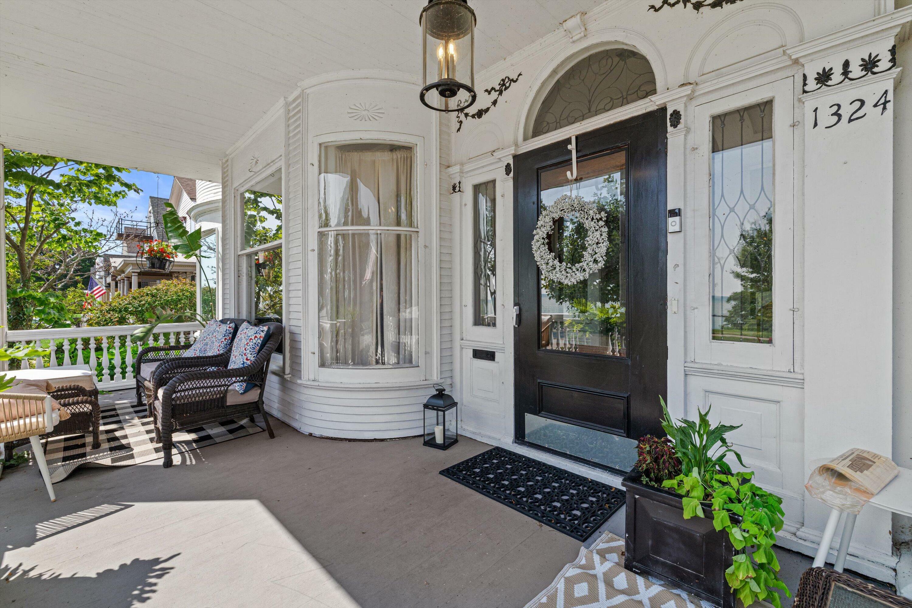 Property Photo:  1324 Main St  WI 53403 