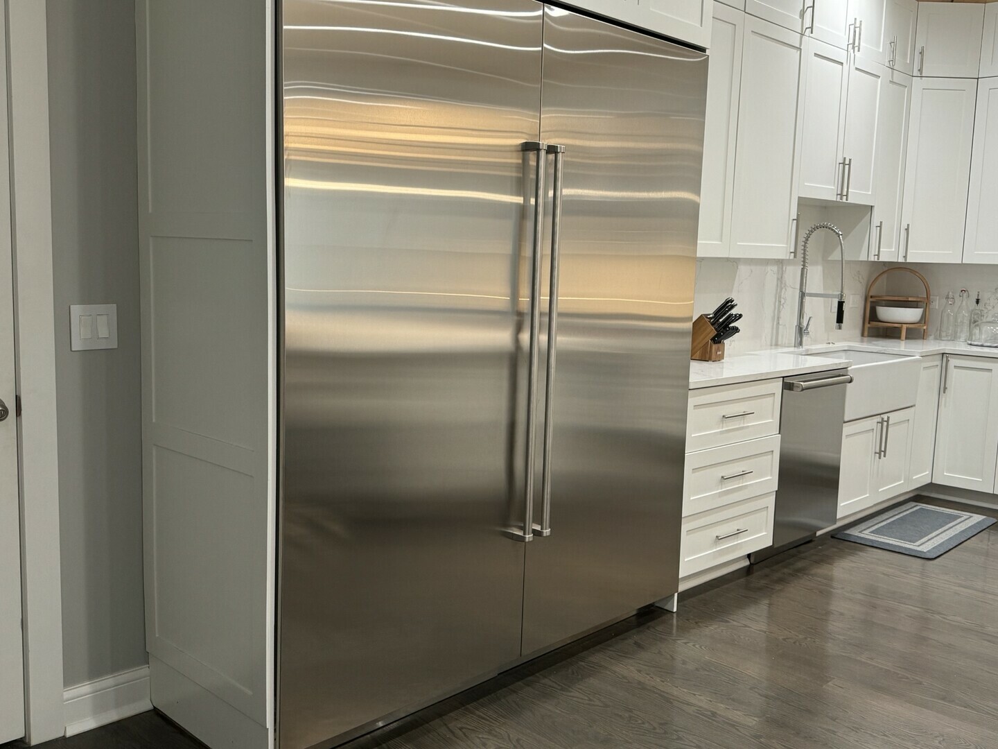 Property Photo:  