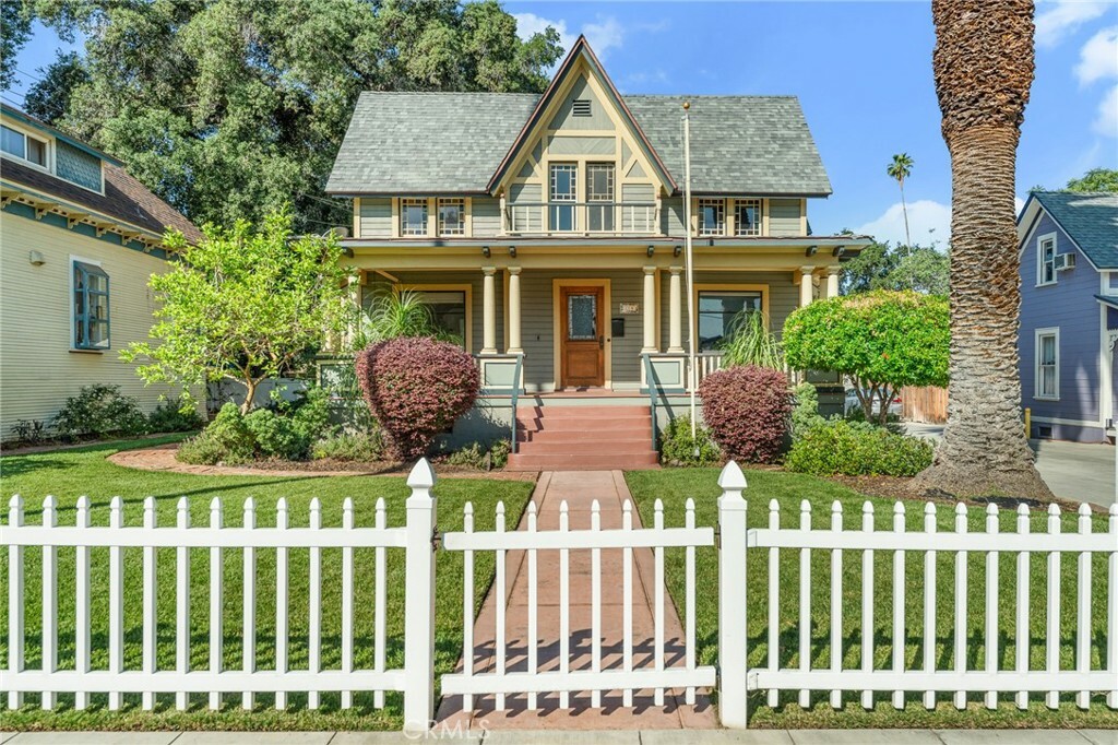 Property Photo:  184 S Eureka Street  CA 92373 