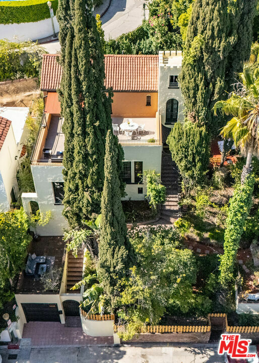 Property Photo: 6655 Emmet Terrace CA 90068