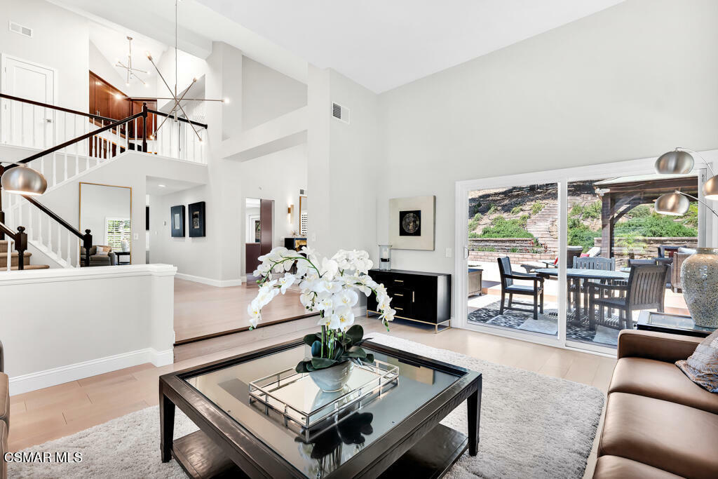 751 Lynnmere Drive  Thousand Oaks CA 91360 photo