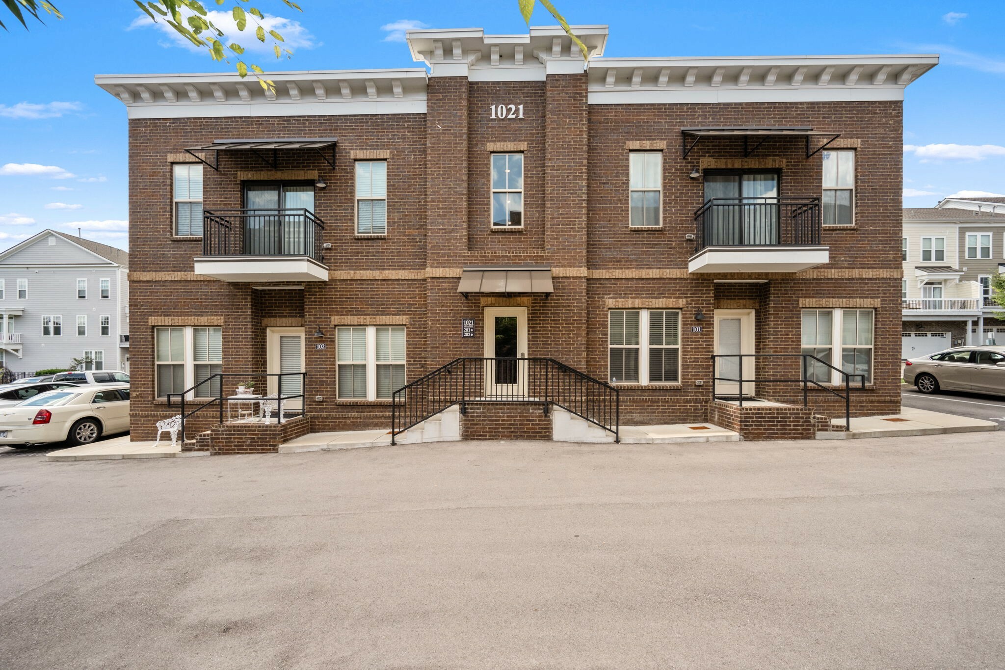 Property Photo:  1021 Vida Way 202  TN 37135 