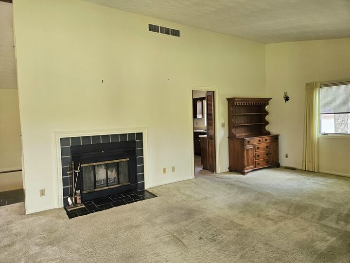 Property Photo:  2120 Fareway Drive  IA 52761 