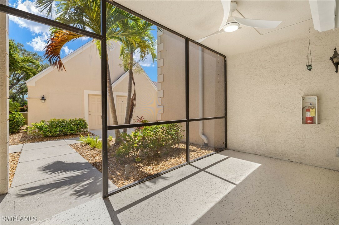 Property Photo: 16320 Kelly Cove Drive 270 FL 33908