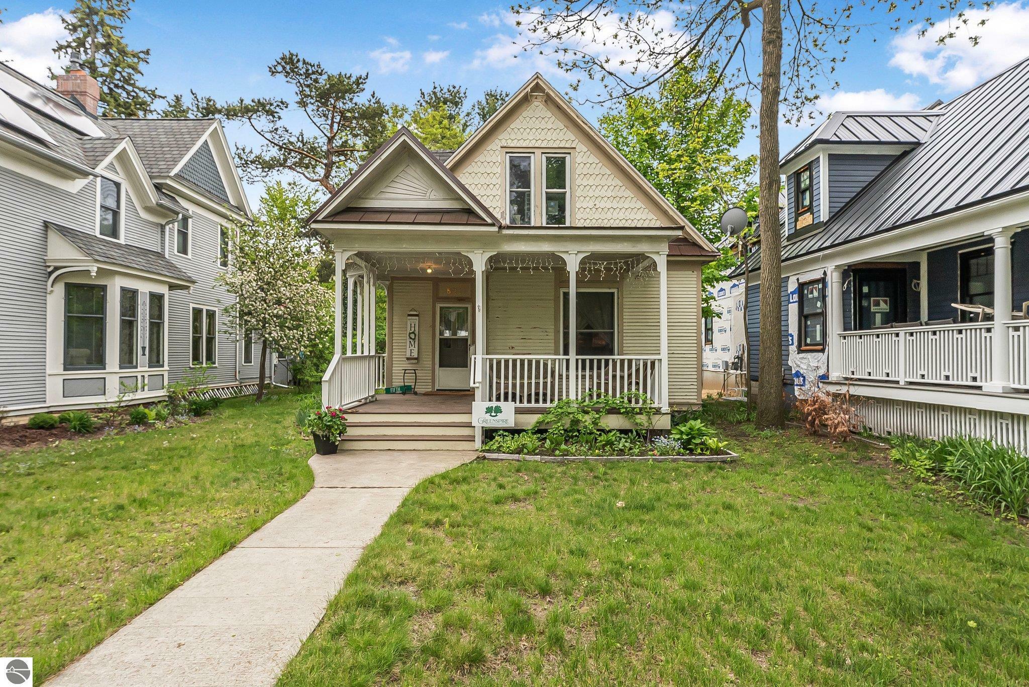 Property Photo:  521 Fifth Street  MI 49684 