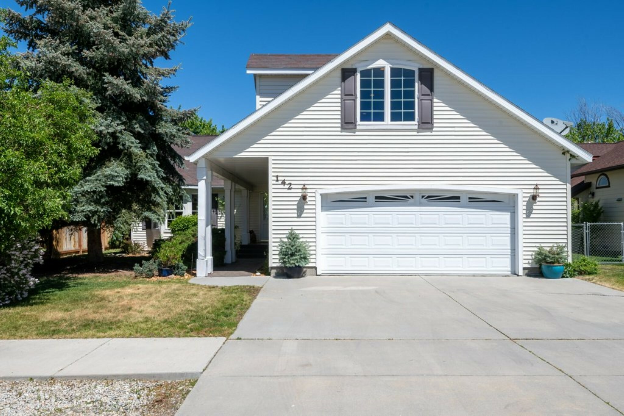 Property Photo: 142 Thomas Street MT 59840