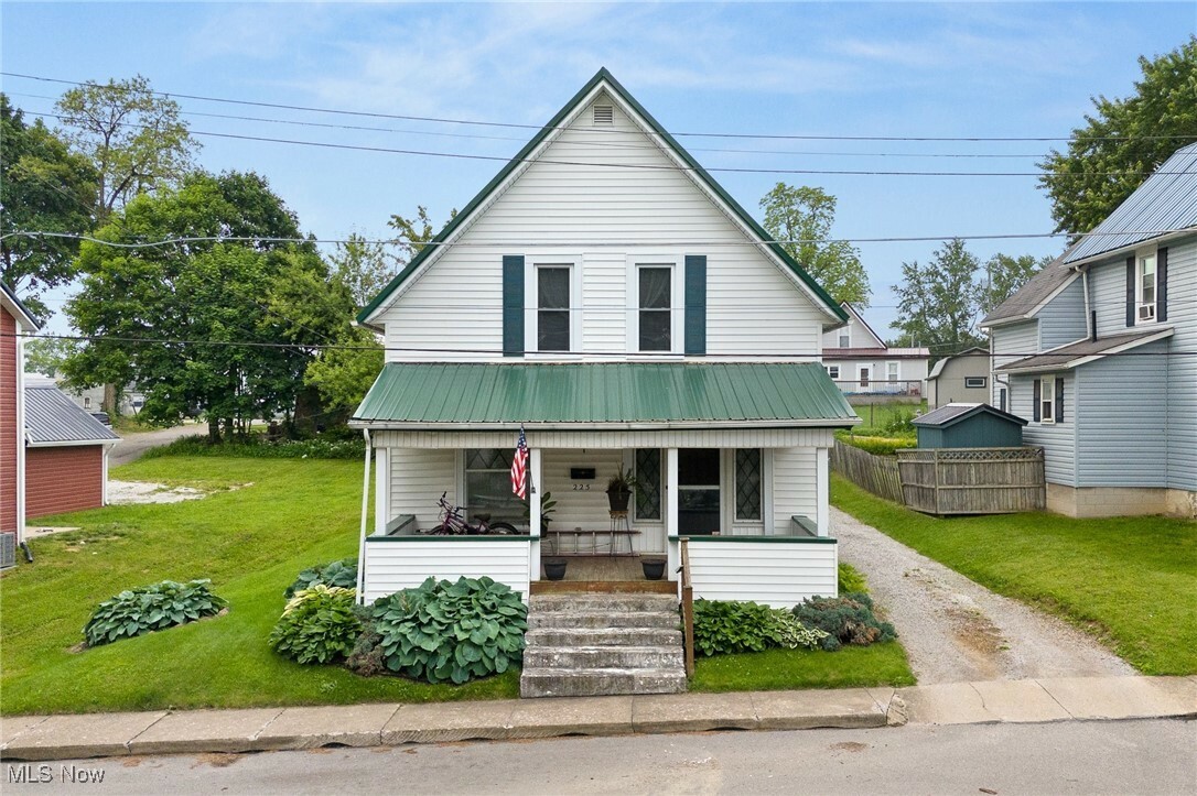 Property Photo: 225 Prospect Street OH 44805