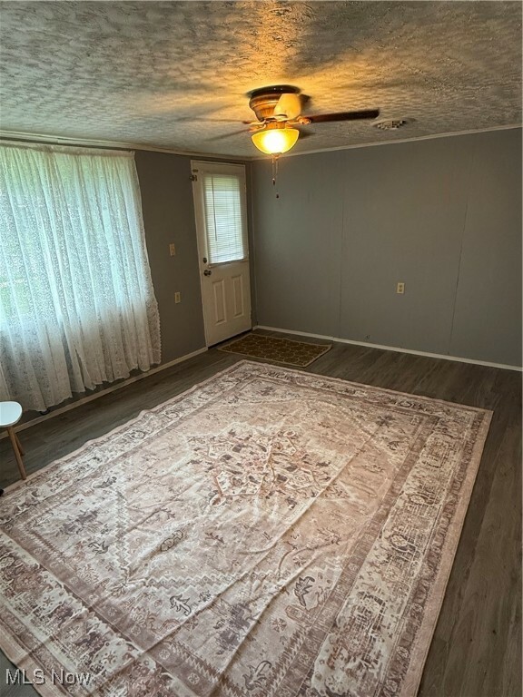 Property Photo:  407 Iowa Avenue  OH 44420 