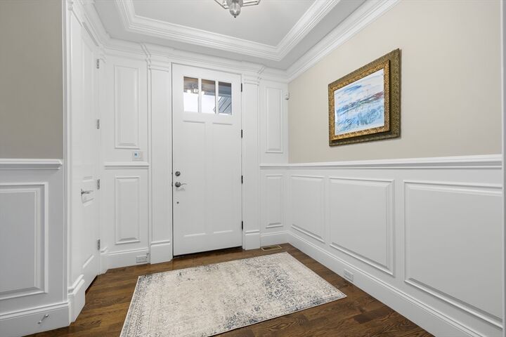 Property Photo: 7 Tanglewood Dr 7 MA 01701