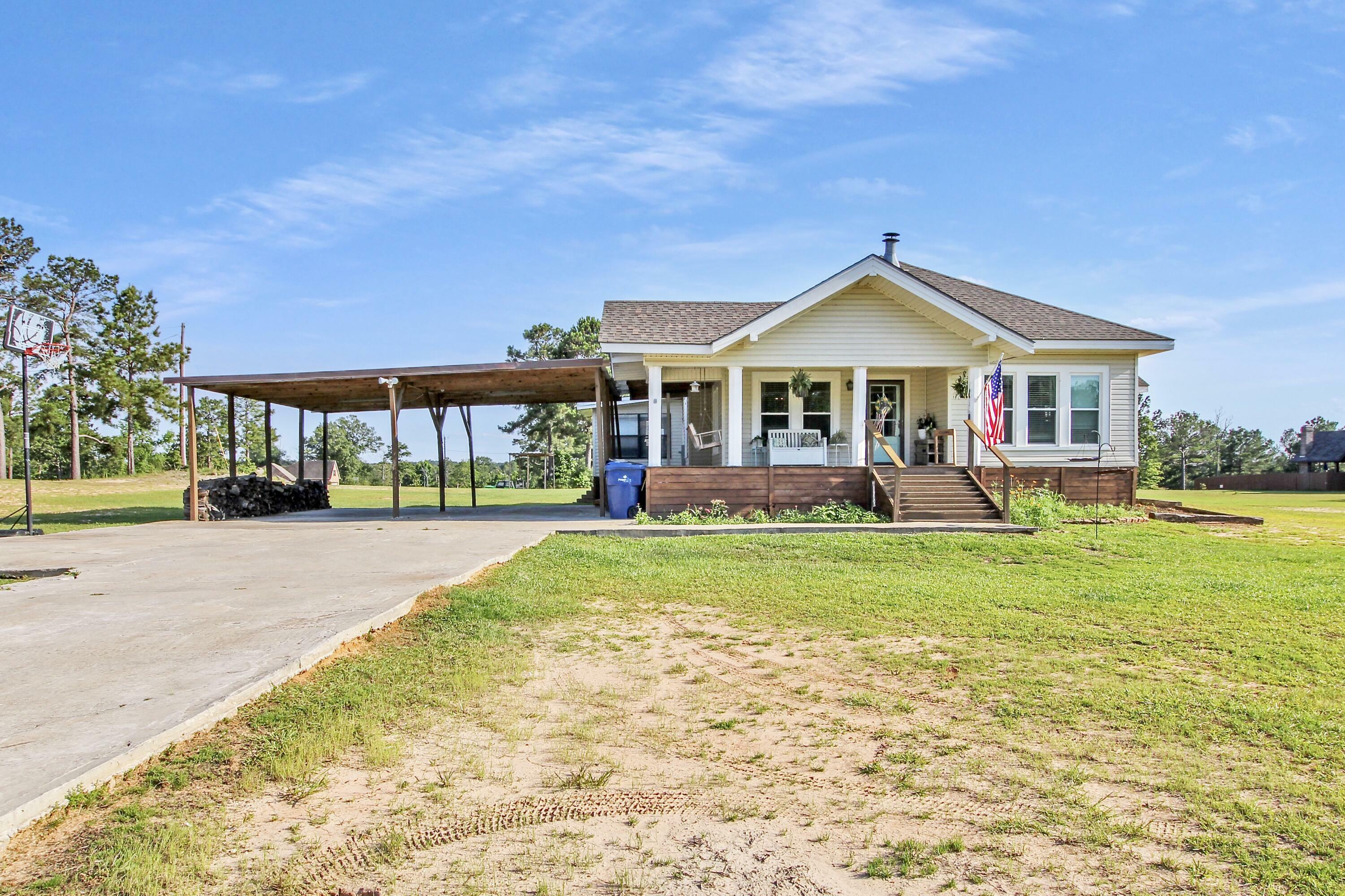Property Photo: 27 Roberta Ln. LA 71403