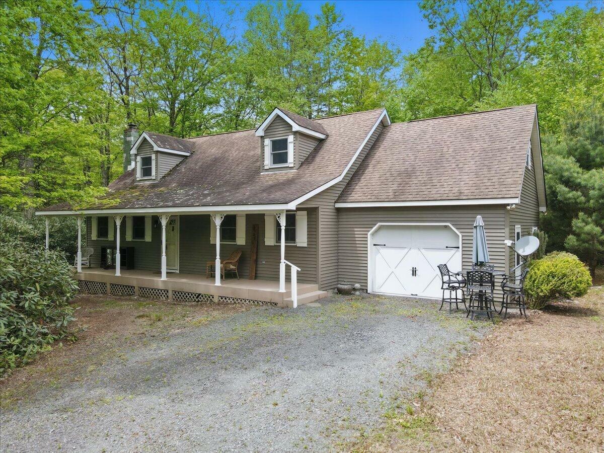 2147 Gravel Road  Canadensis PA 18325 photo
