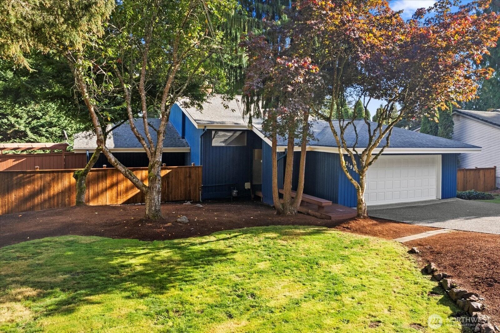 Property Photo: 21907 3rd Avenue SE WA 98021