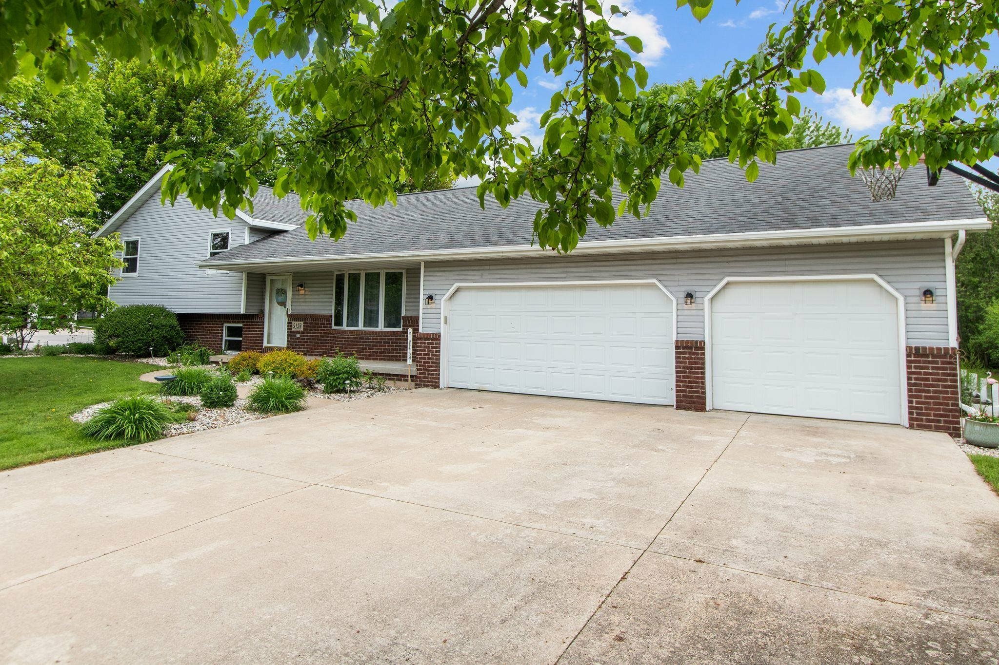 N9158 Mountainash Lane  Appleton WI 54915 photo