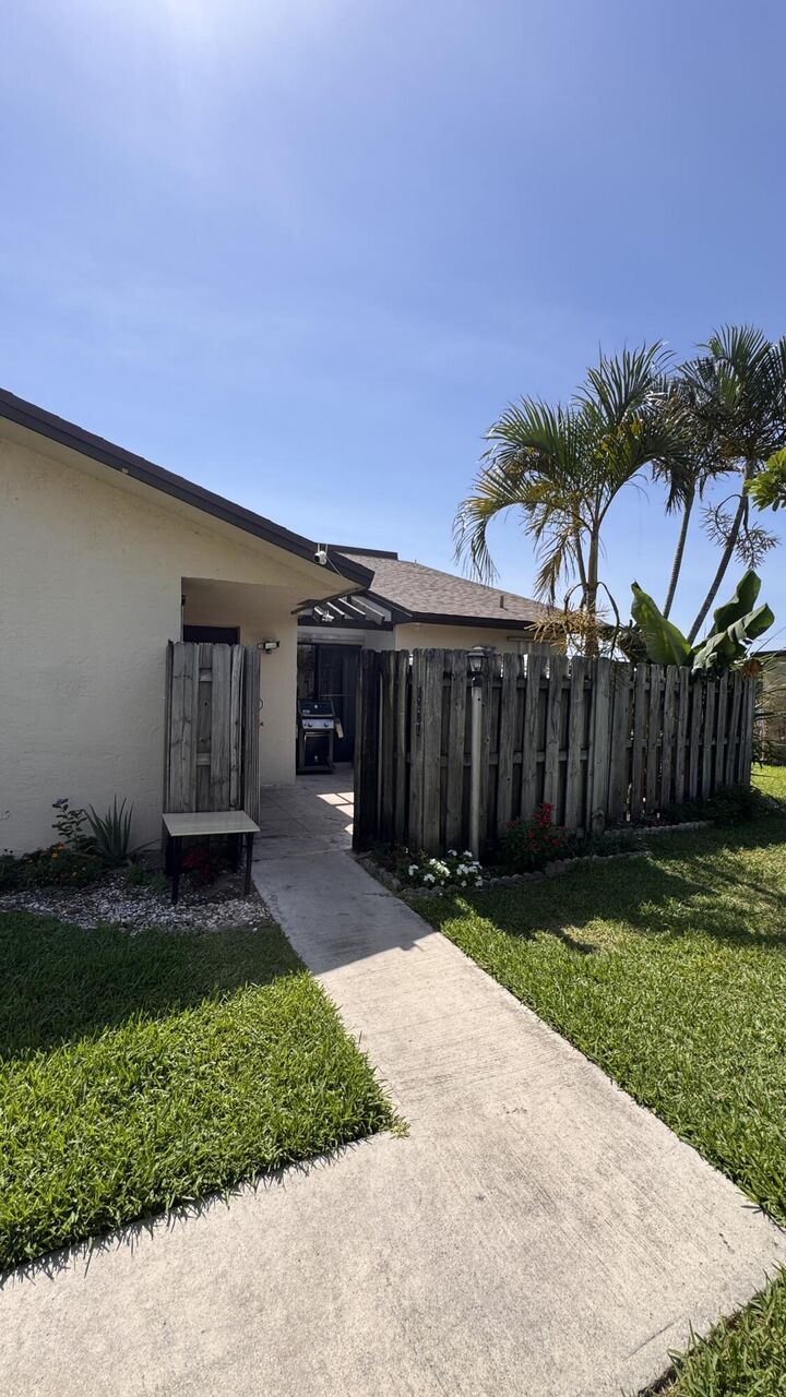 1301 Waterview Circle  Palm Springs FL 33461 photo