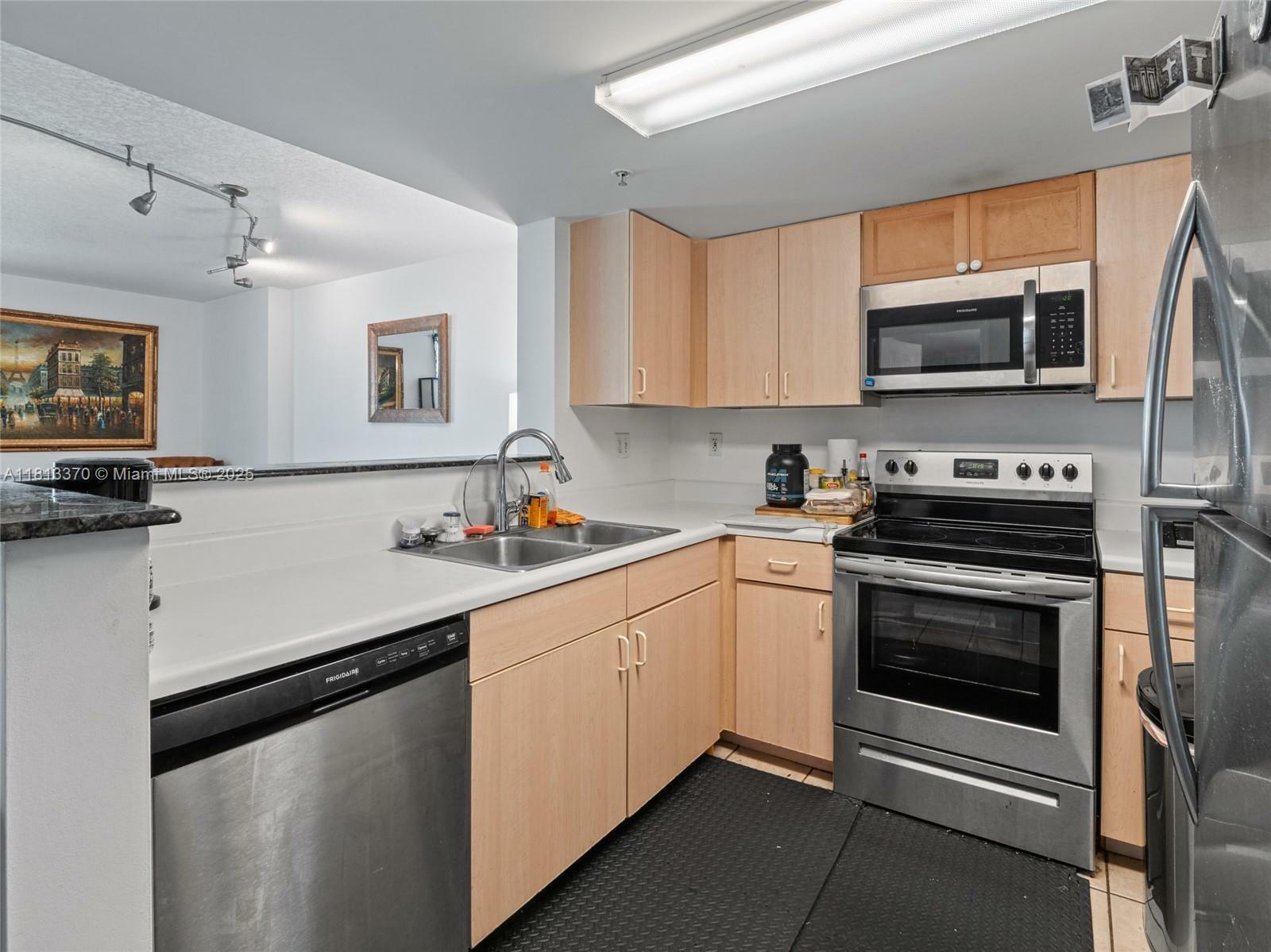 Property Photo: 3000 Coral Way 815 FL 33145