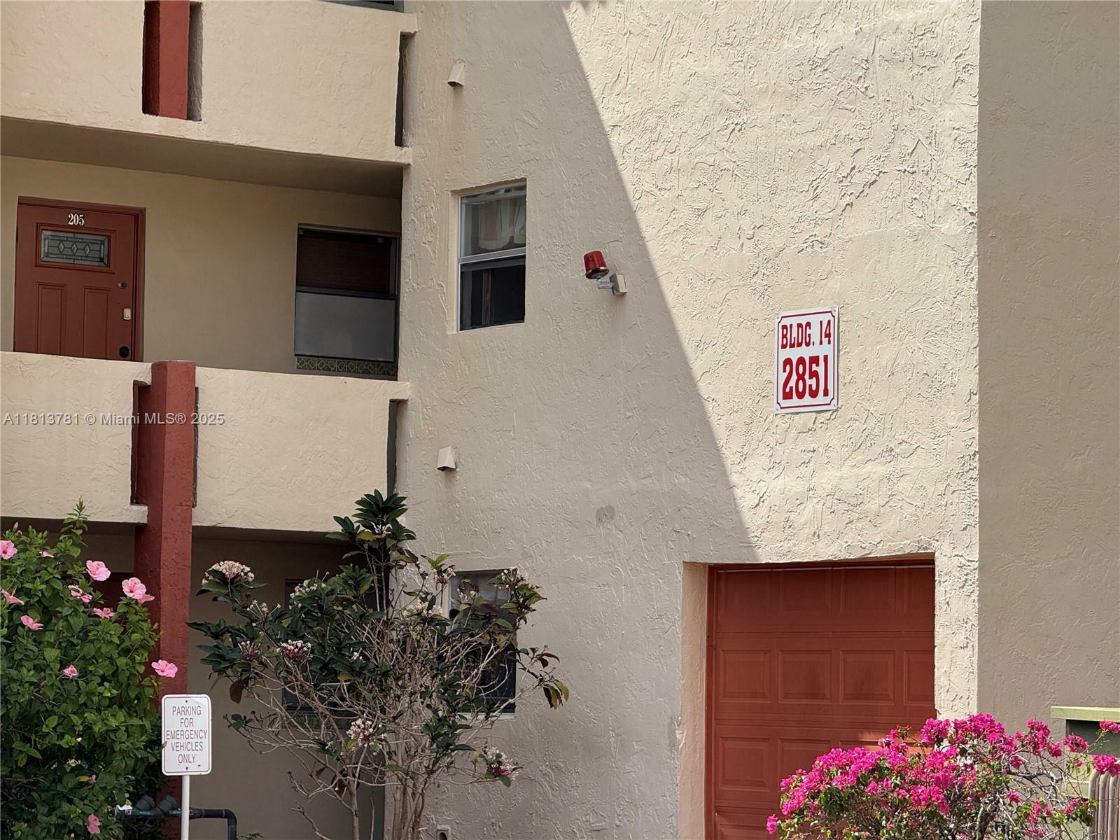 Property Photo:  2851 E Sunrise Lakes Dr 205  FL 33322 