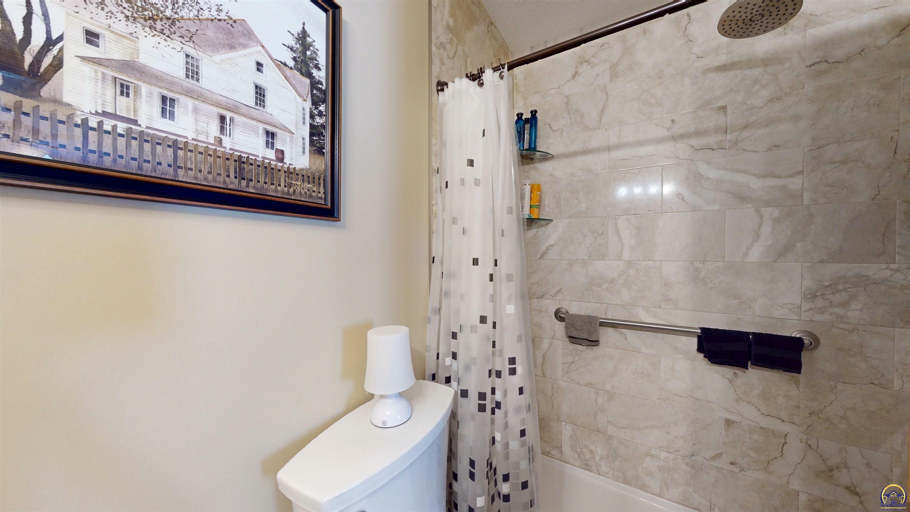 Property Photo: 7112 SW 19th Ln KS 66615