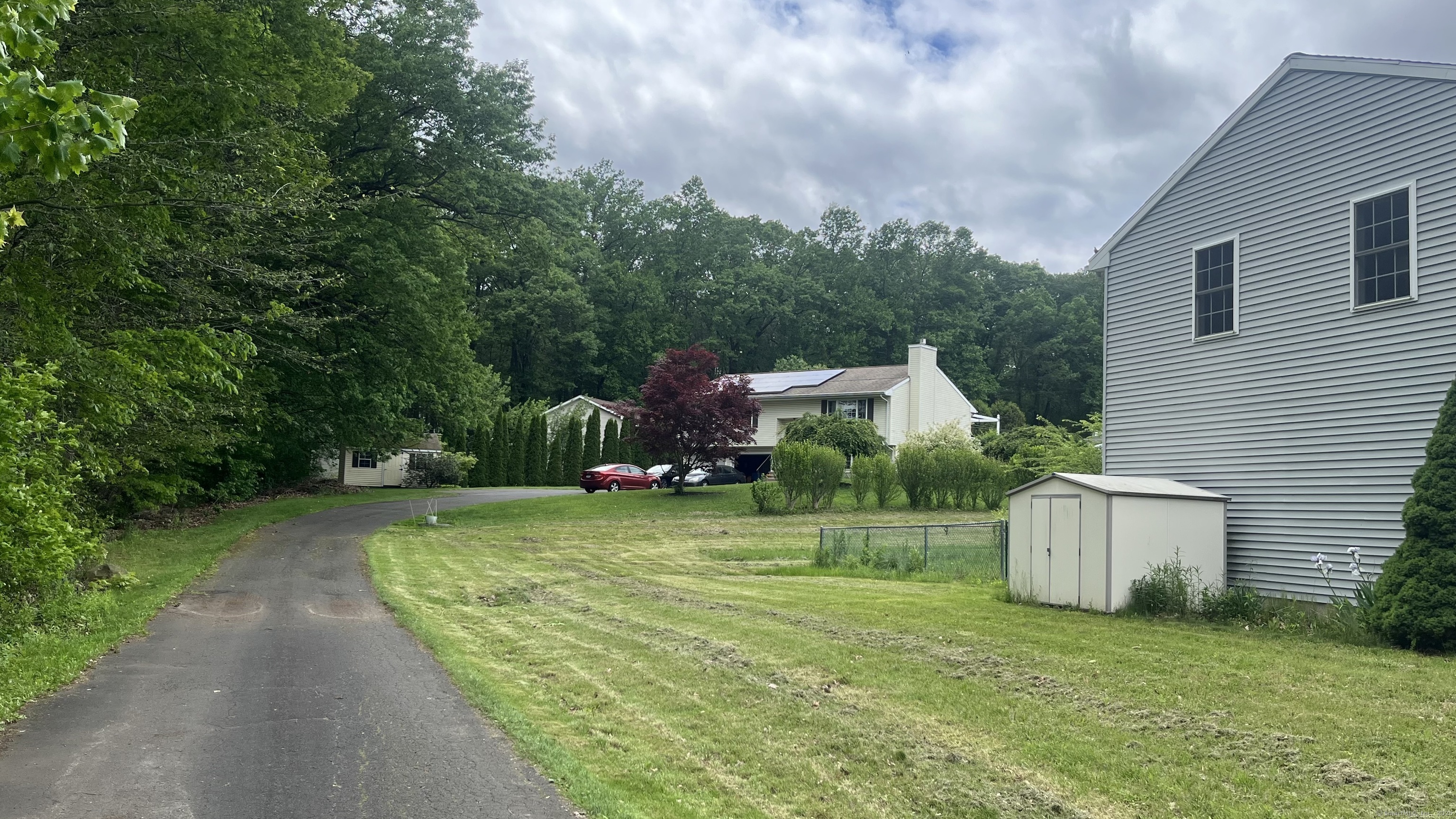 Property Photo:  83 Camp Street  CT 06010 