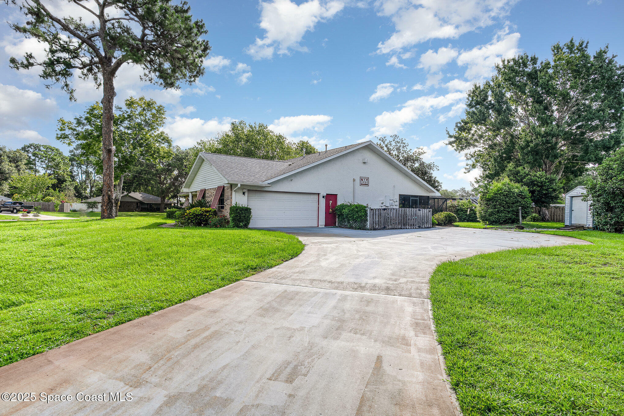 Property Photo:  4775 Cathedral Way  FL 32780 