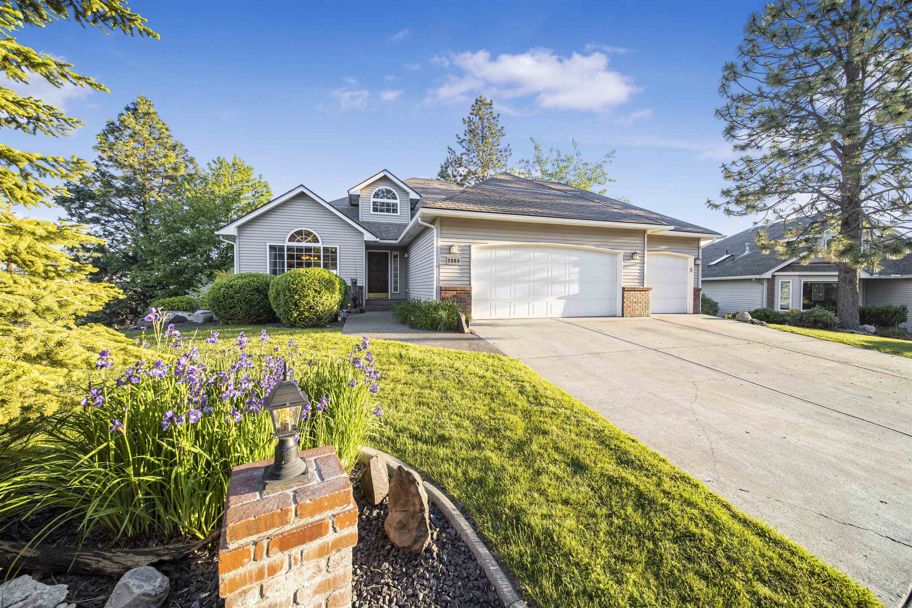 7804 E Woodland Ridge Ln  Spokane WA 99212 photo