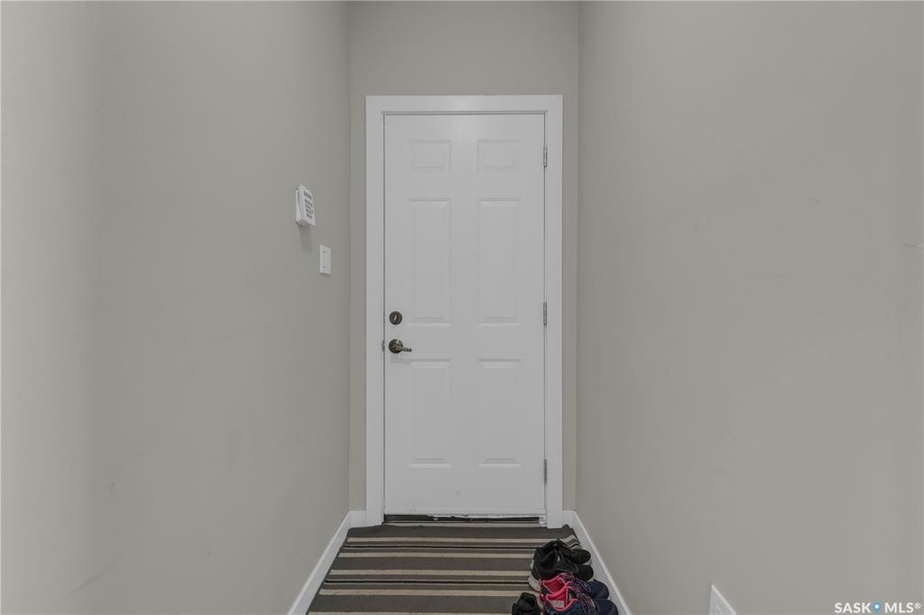 Property Photo: 210 E Avenue N SK S7L 1R7