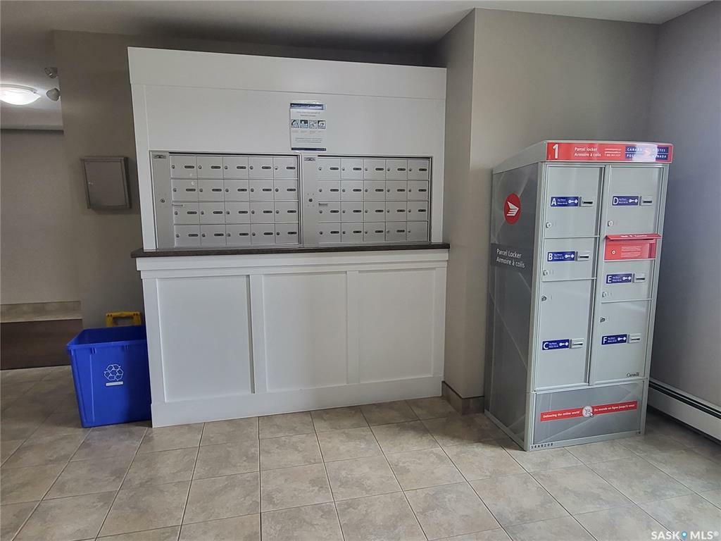 Property Photo: 2141 Larter Road 403 SK S4A 2Y5