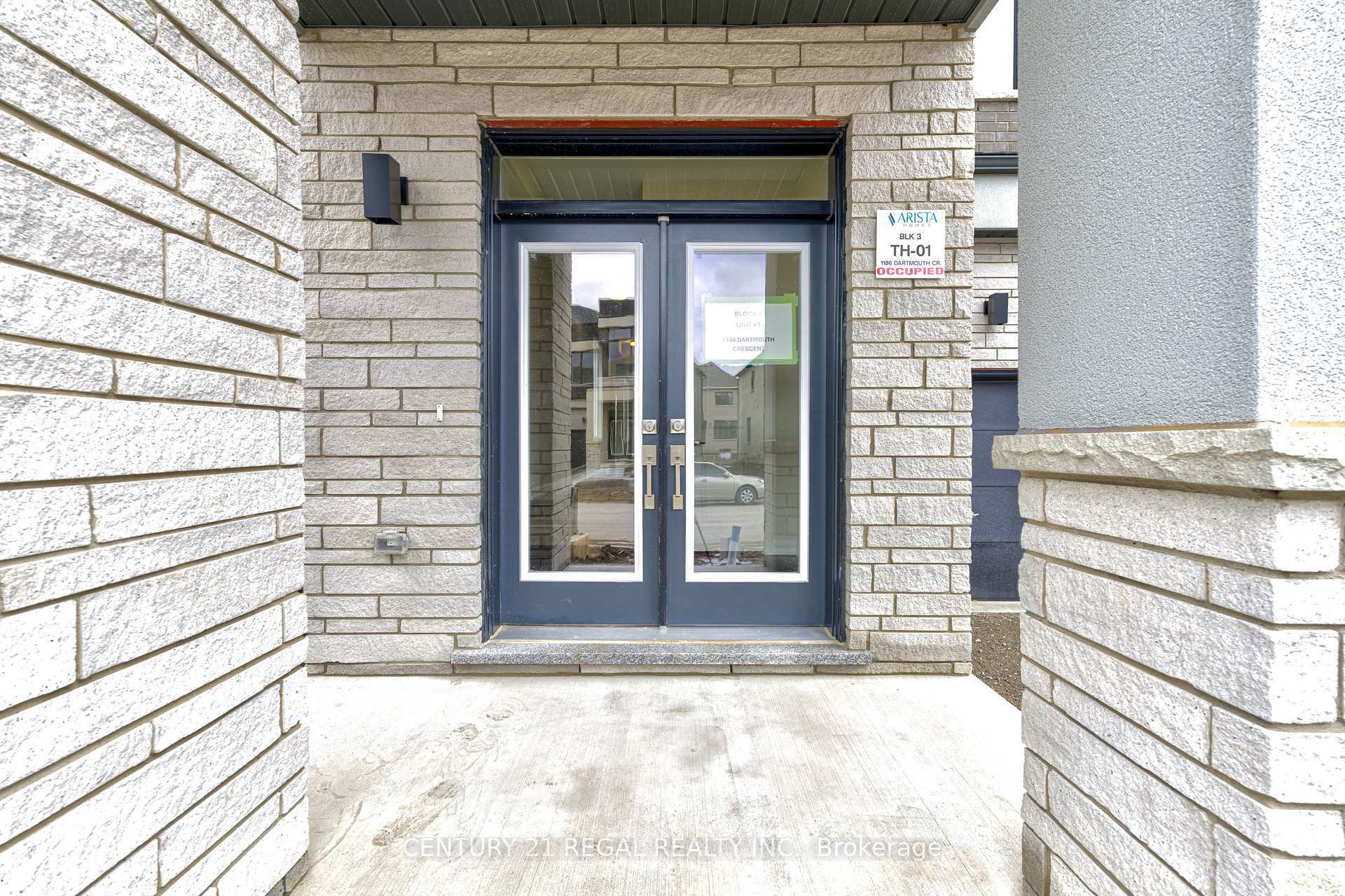 Photo de la propriété: 1186 Dartmouth Crescent ON L6H 8C3