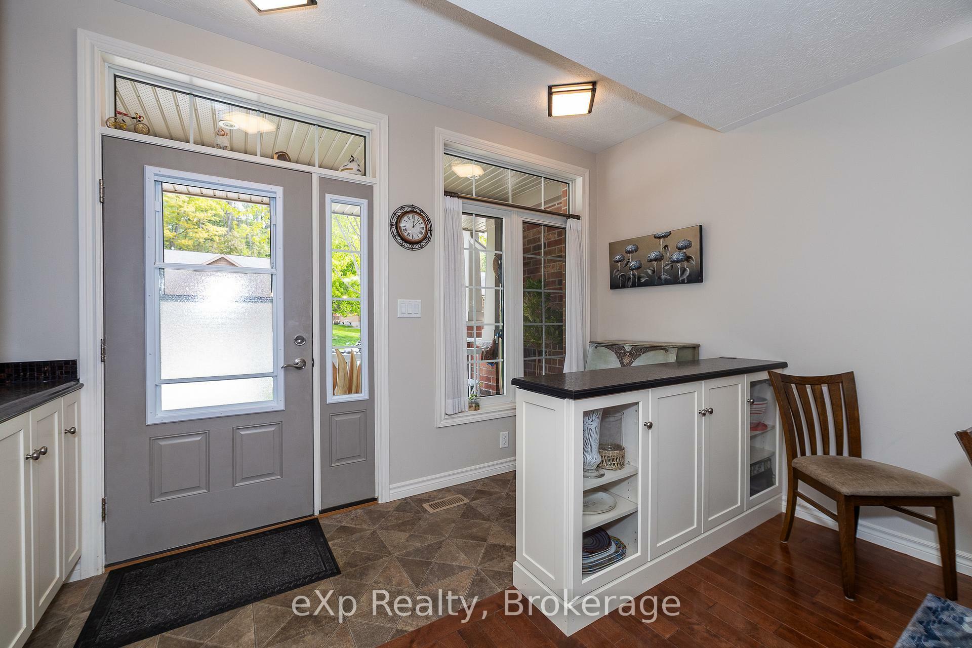 Property Photo: 918 5th Avenue 'A' N/A E ON N4K 0C1