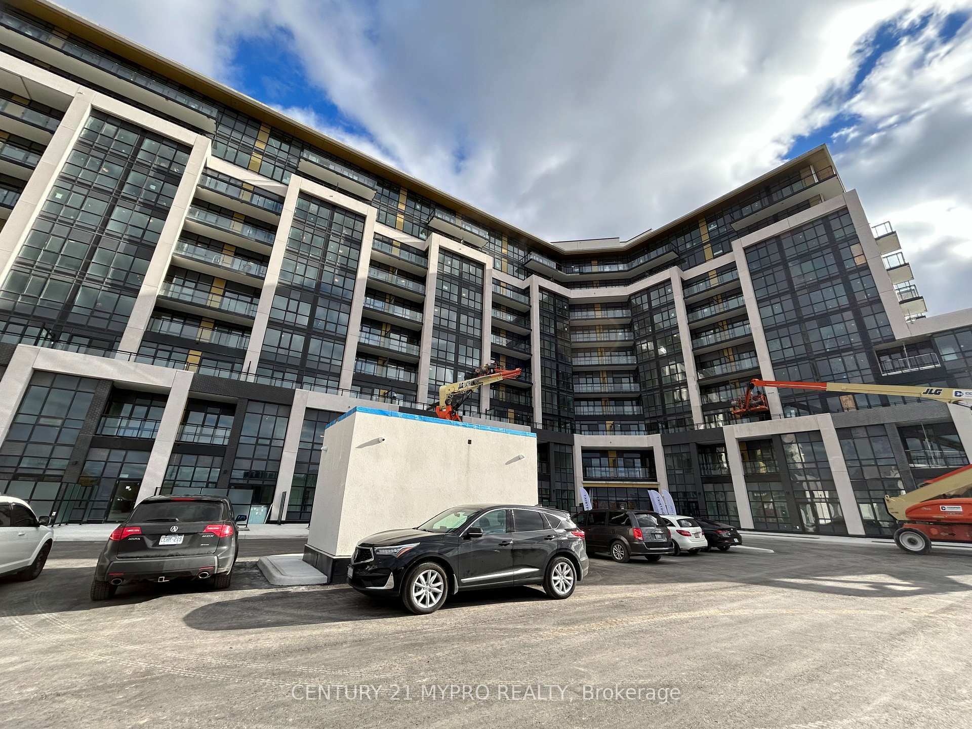 Photo de la propriété: 405 Dundas Street W 217 ON L6M 4P9