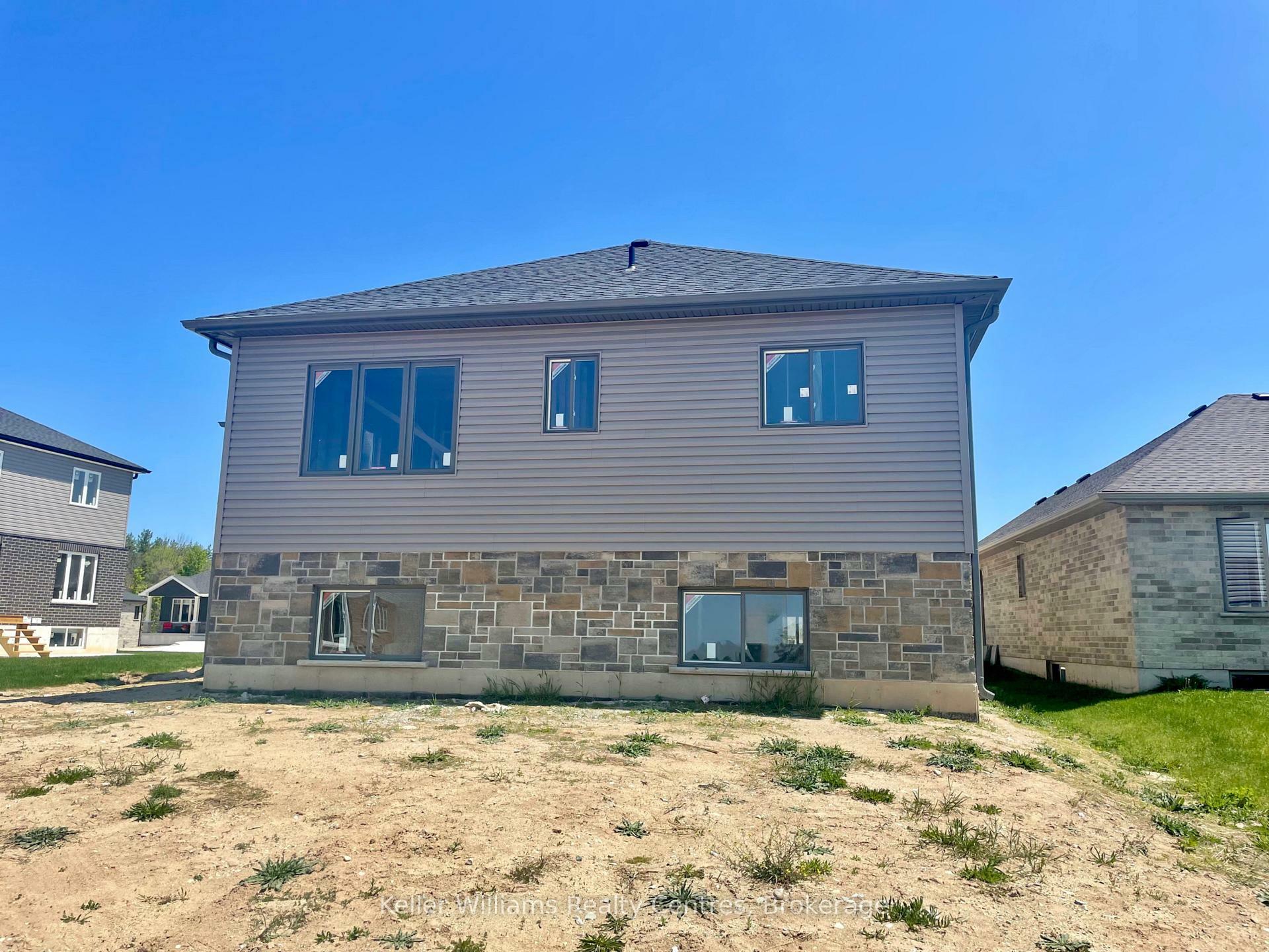 Property Photo: 632 26th Avenue ON N4N 3B8