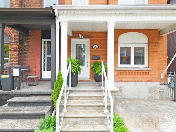 Photo de la propriété: 336 Emerald Street N ON L8L 5L3