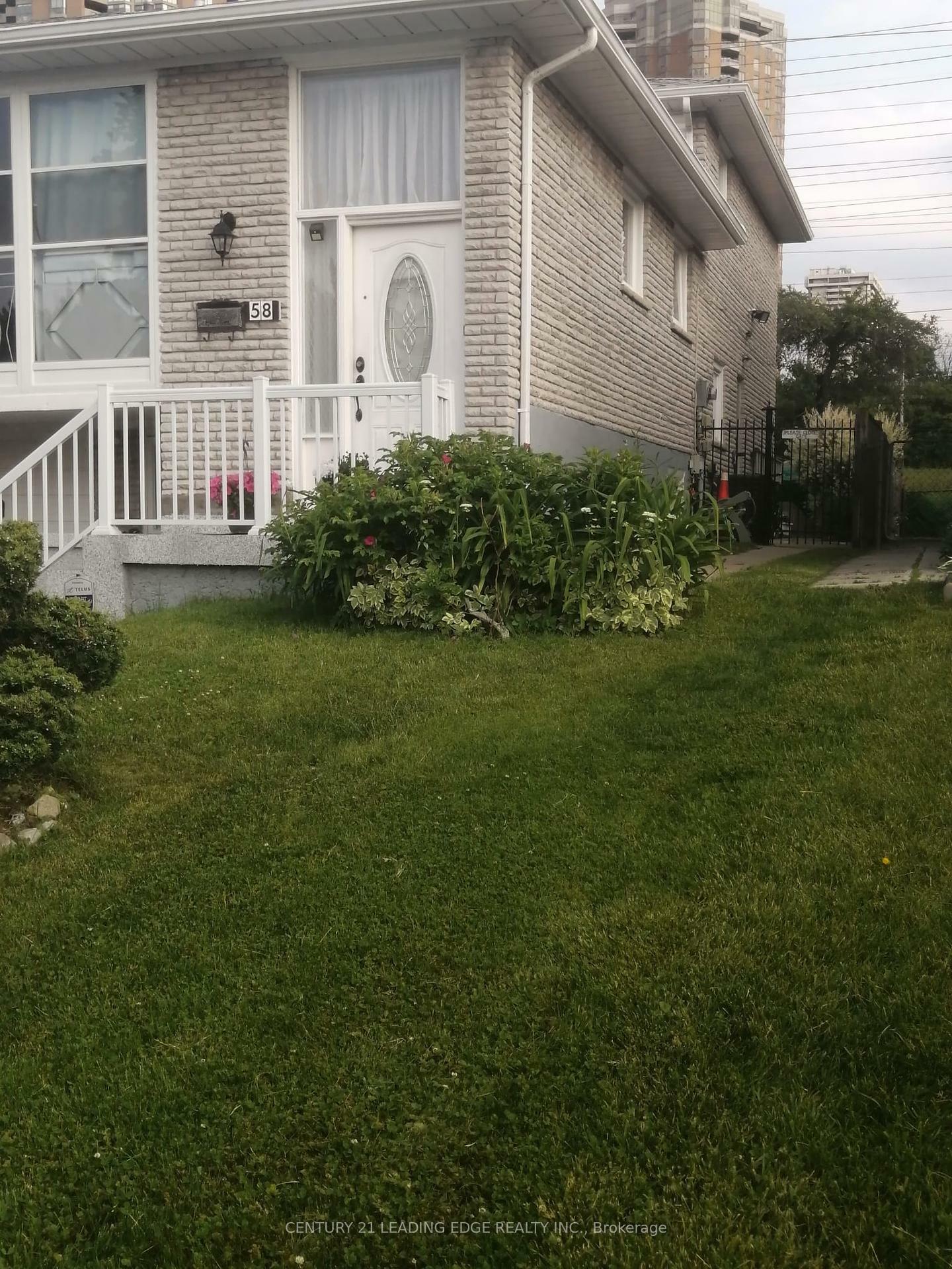 Property Photo:  58 Bedle Avenue 2  ON M2H 1K8 