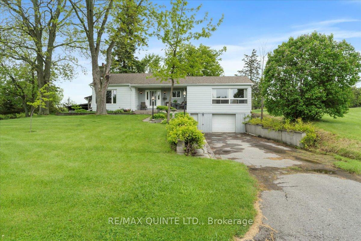 404 Bridge Street W  Belleville ON K8N 4Z2 photo