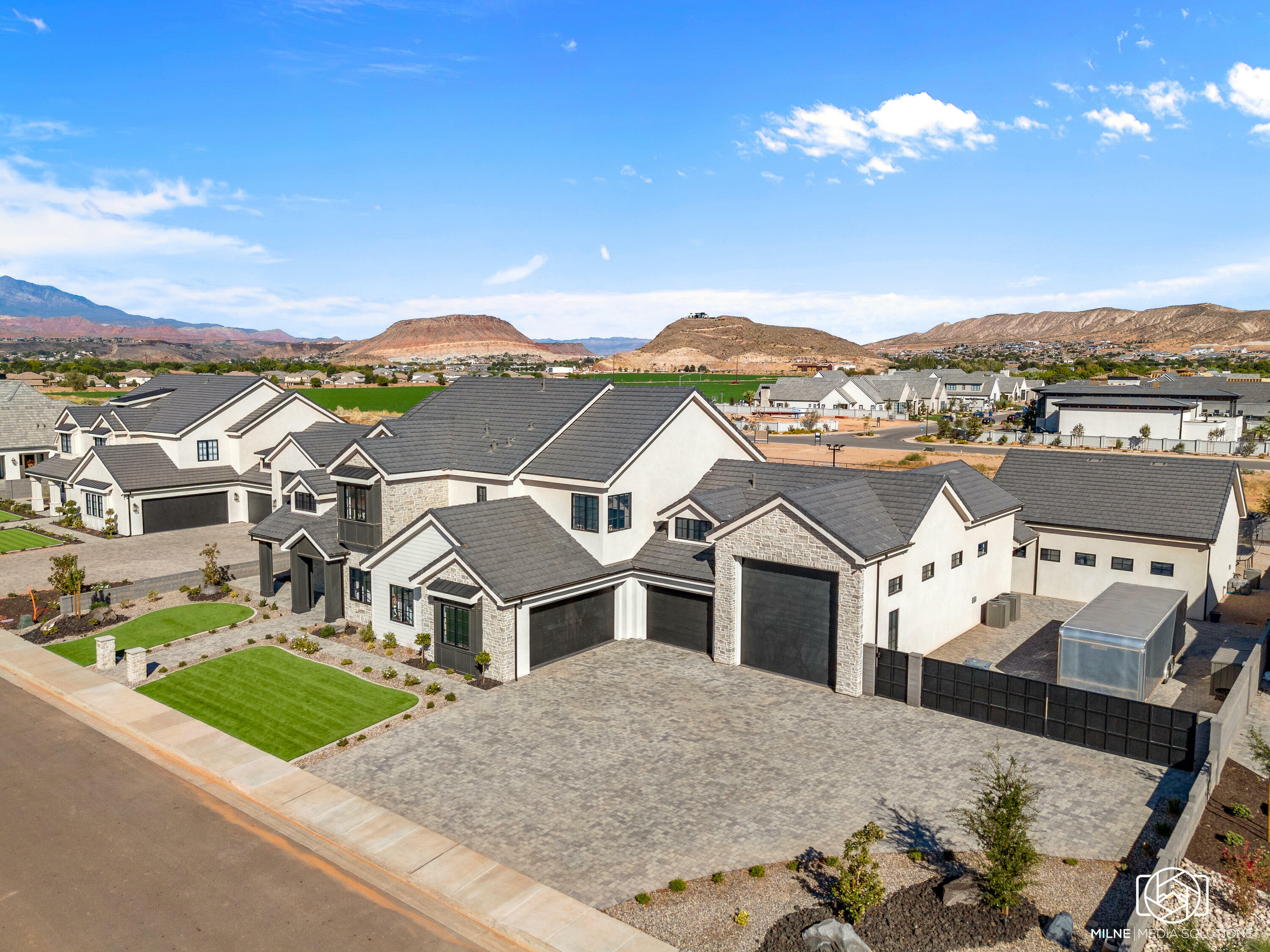 Property Photo: 2853 Leaf Ln UT 84780