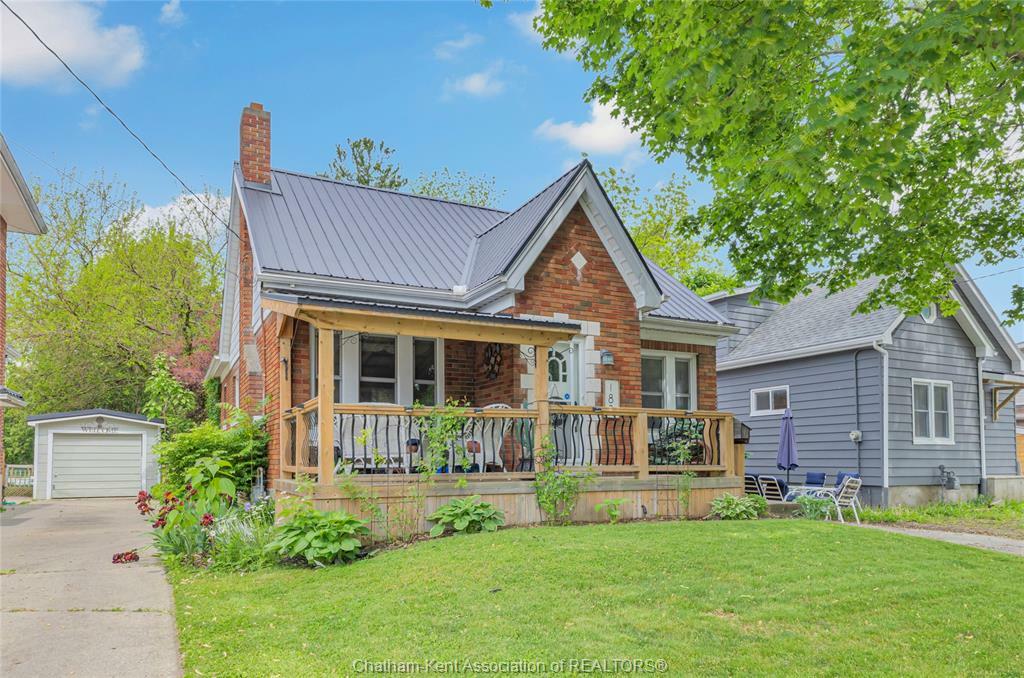 Photo de la propriété:  183 Forest Street  ON N7L 2A7 