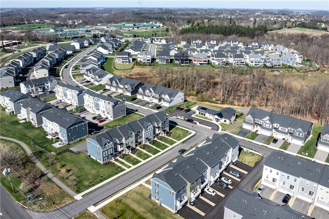 Property Photo: 9002 Hickory Road PA 15044