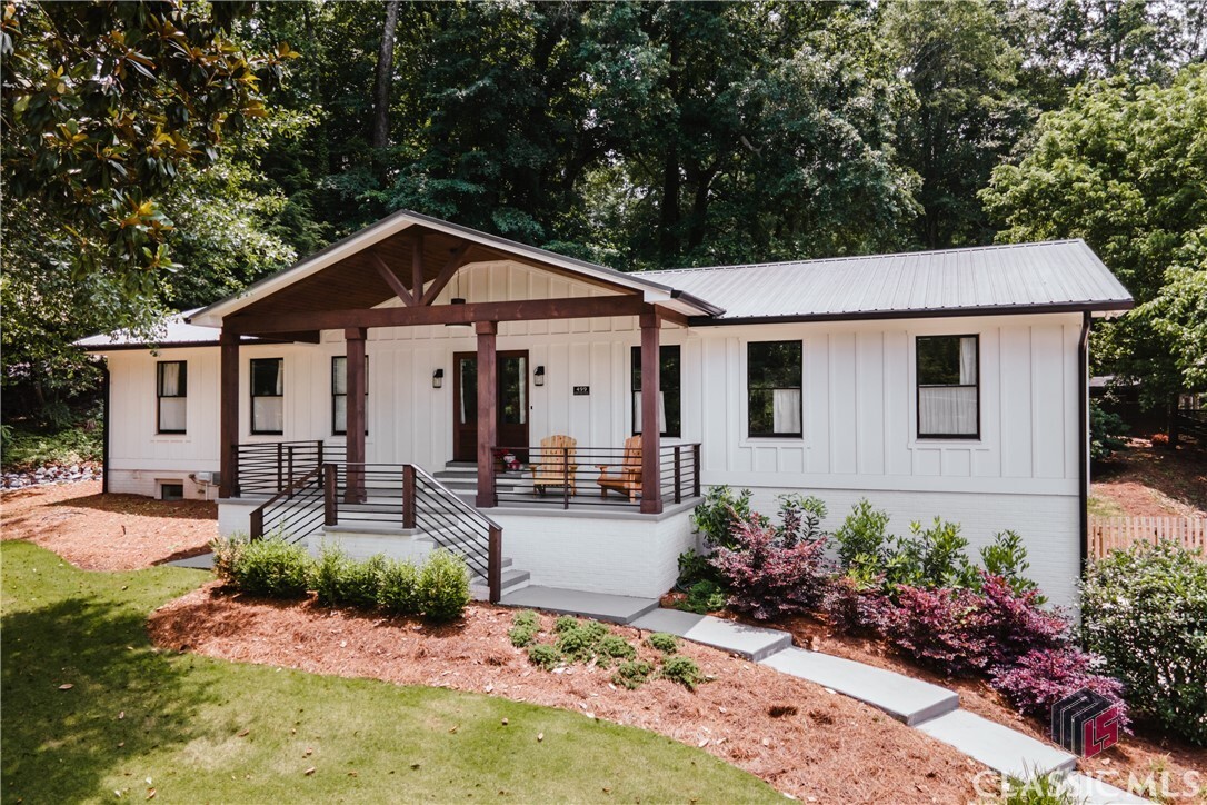 Property Photo: 499 West Lake Drive GA 30606