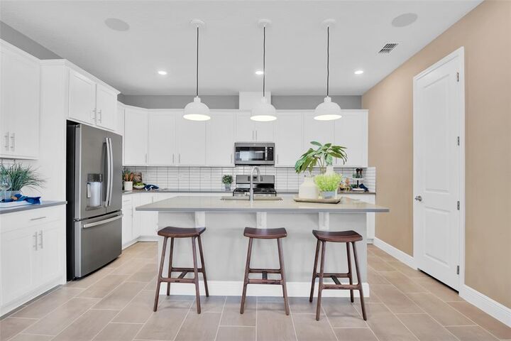 Property Photo: 96010 Carrera Way FL 32034