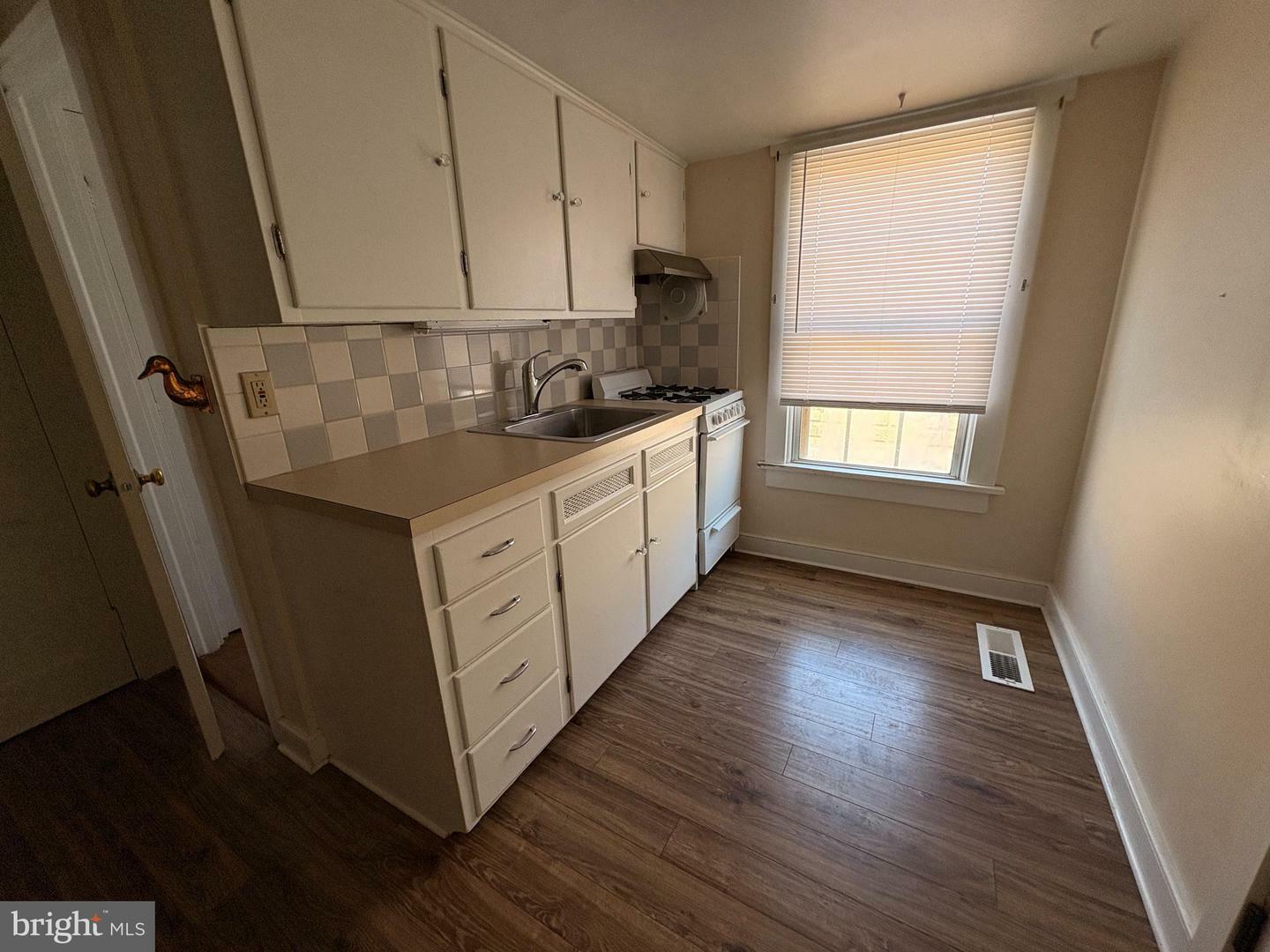 Property Photo: 445 Ellisdale Road NJ 08515