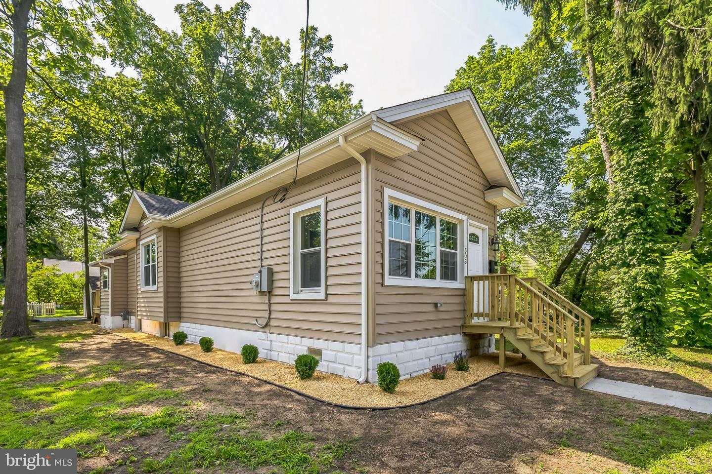 Property Photo: 503 Laurel Road NJ 08021